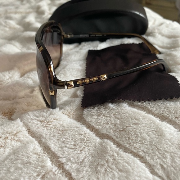 Michael Kors Womens Sunglasses - Picture 5 of 5